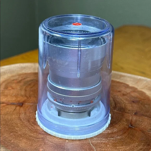 *Mint* KODAK Retina 135mm f4 Telephoto Lens + Case
RARE CONDITION - Picture 10 of 10